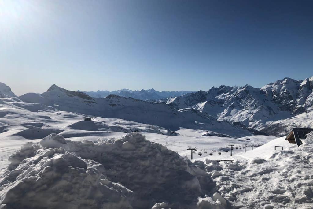 ברויל-קרוויניה Piccolo Paradiso In Centro Cervinia מראה חיצוני תמונה
