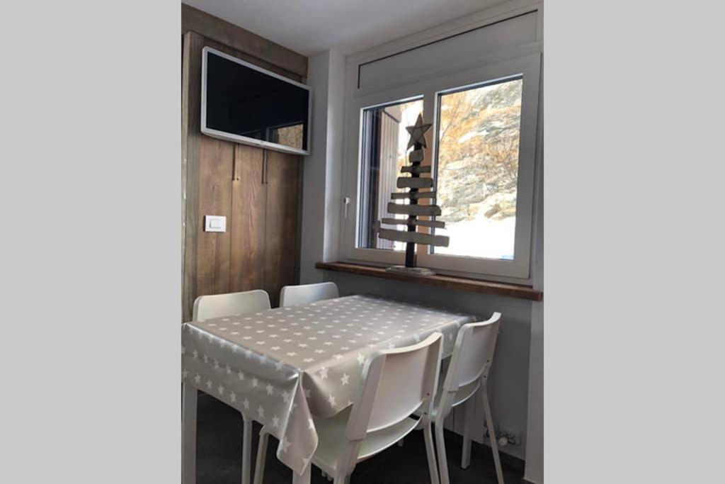 ברויל-קרוויניה Piccolo Paradiso In Centro Cervinia מראה חיצוני תמונה