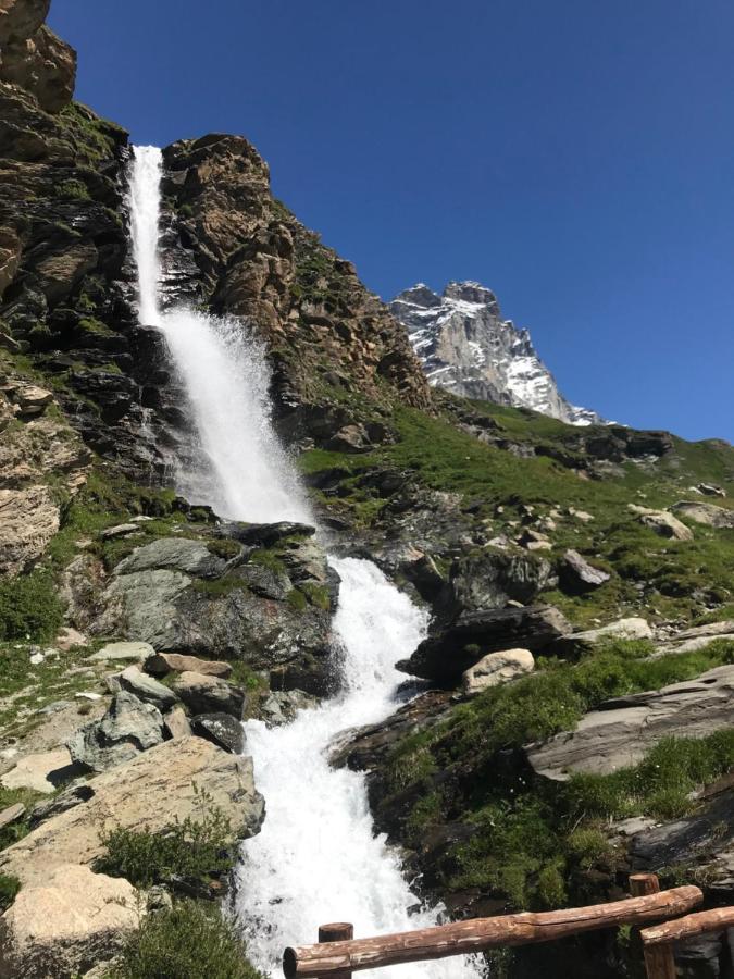 ברויל-קרוויניה Piccolo Paradiso In Centro Cervinia מראה חיצוני תמונה